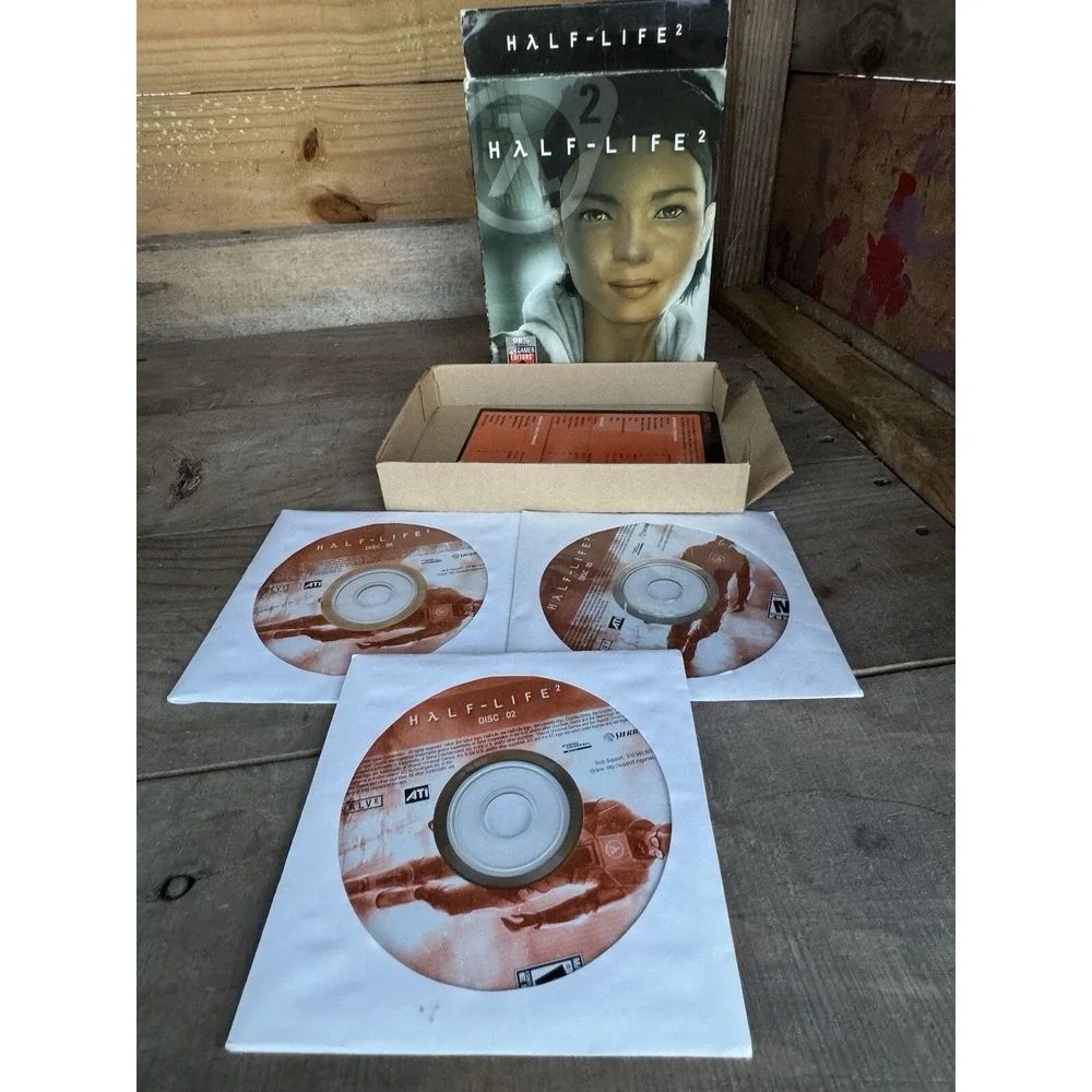 Half Life 3 pc game 2004 CD Rom‎